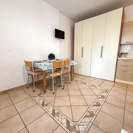 شقة Dublino Apartment, 1 Fila Mare Rif A545