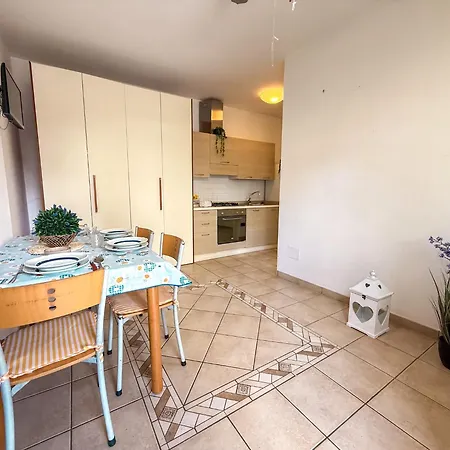 Dublino Apartment, 1 Fila Mare Rif A545 * سان بنيديتّو ديل ترونتو